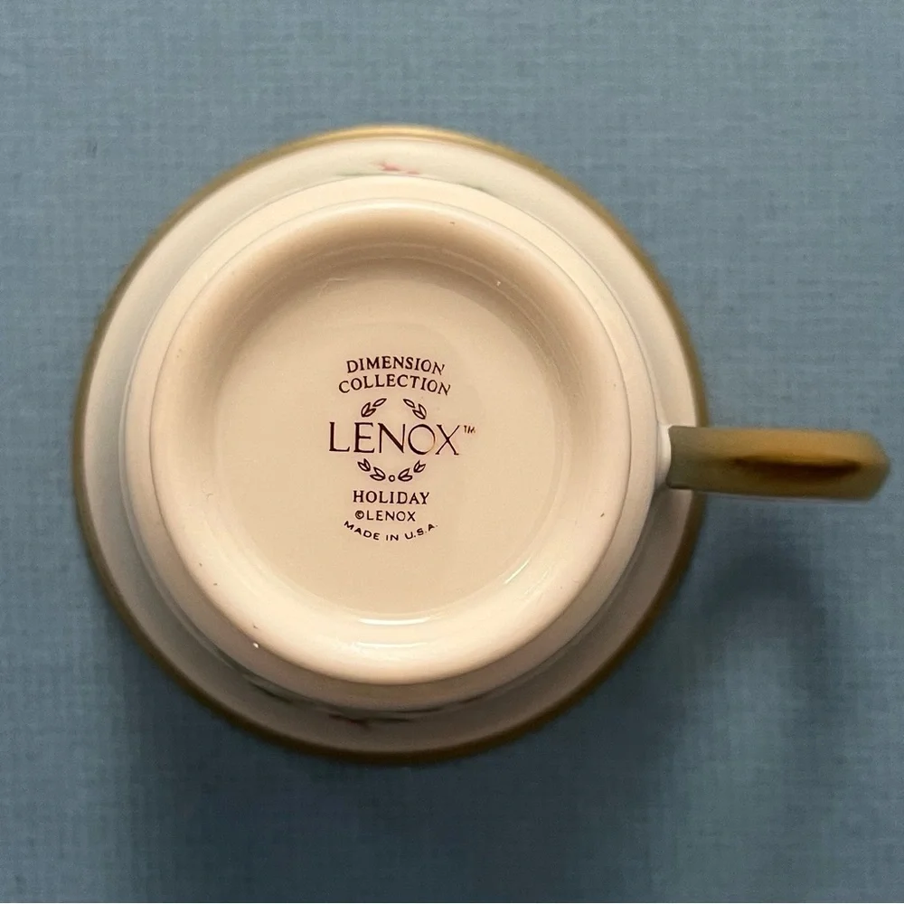 Lenox Holiday Seasonal 24 Karat Gold Porcelain Teacup Christmas Cups‎ (Set of 2)
